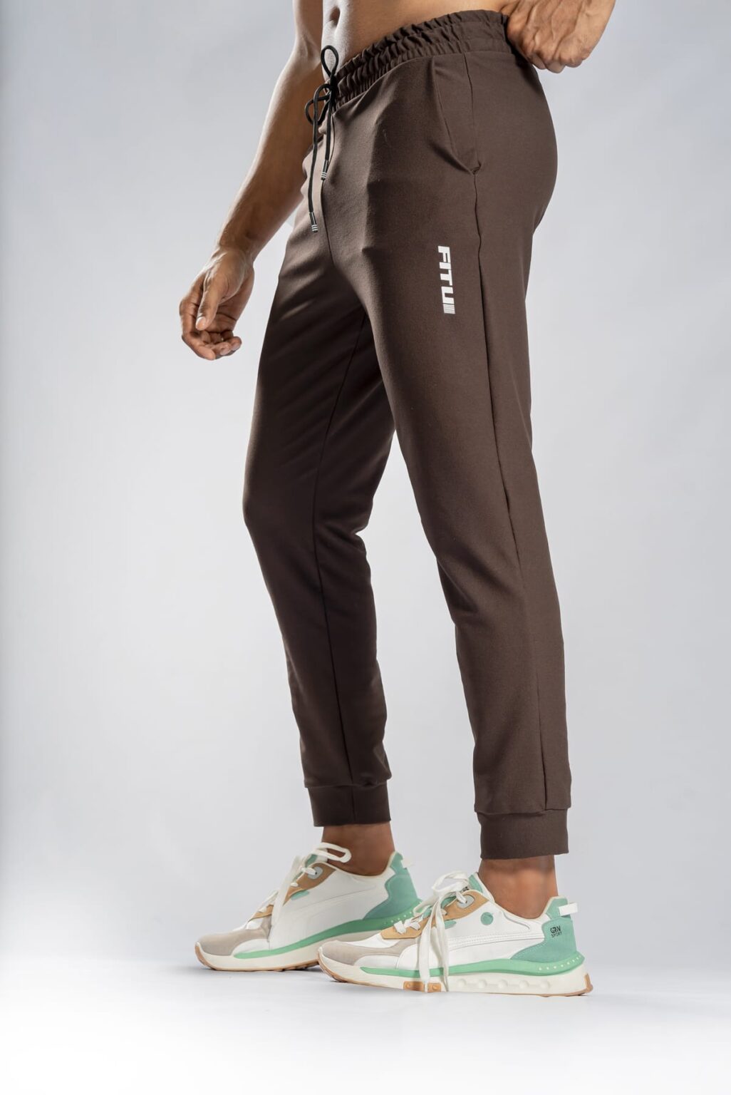UrbanTech jogger - Brown